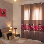 Apartment Au Coeur De - 70 M² - Parking Inclus Caen