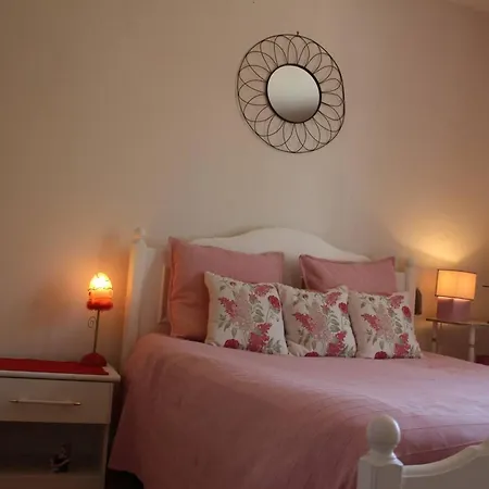 Apartment Au Coeur De - 70 M² - Parking Inclus