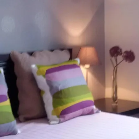 Apartment Au Coeur De - 70 M² - Parking Inclus *
