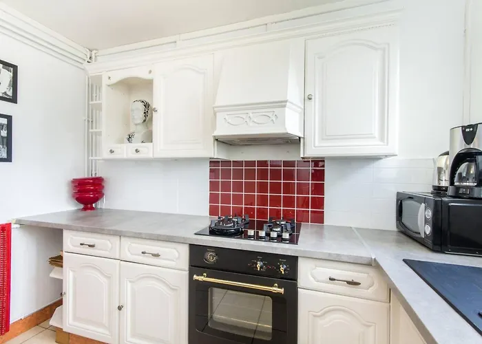 Lägenhet Au Coeur De - 70 M² - Parking Inclus